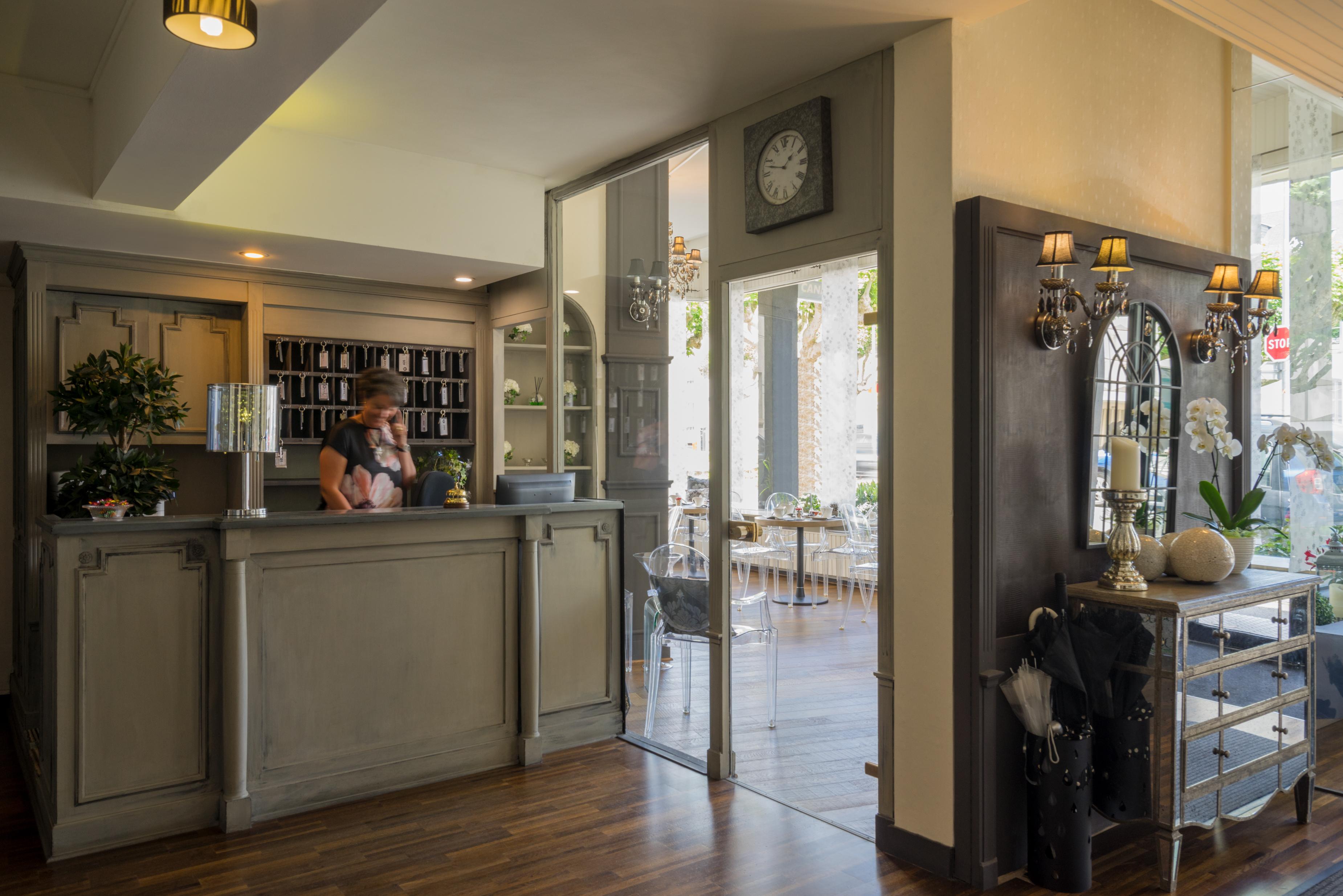 The Originals City, Hotel Napoleon, La Roche-Sur-Yon Bagian luar foto