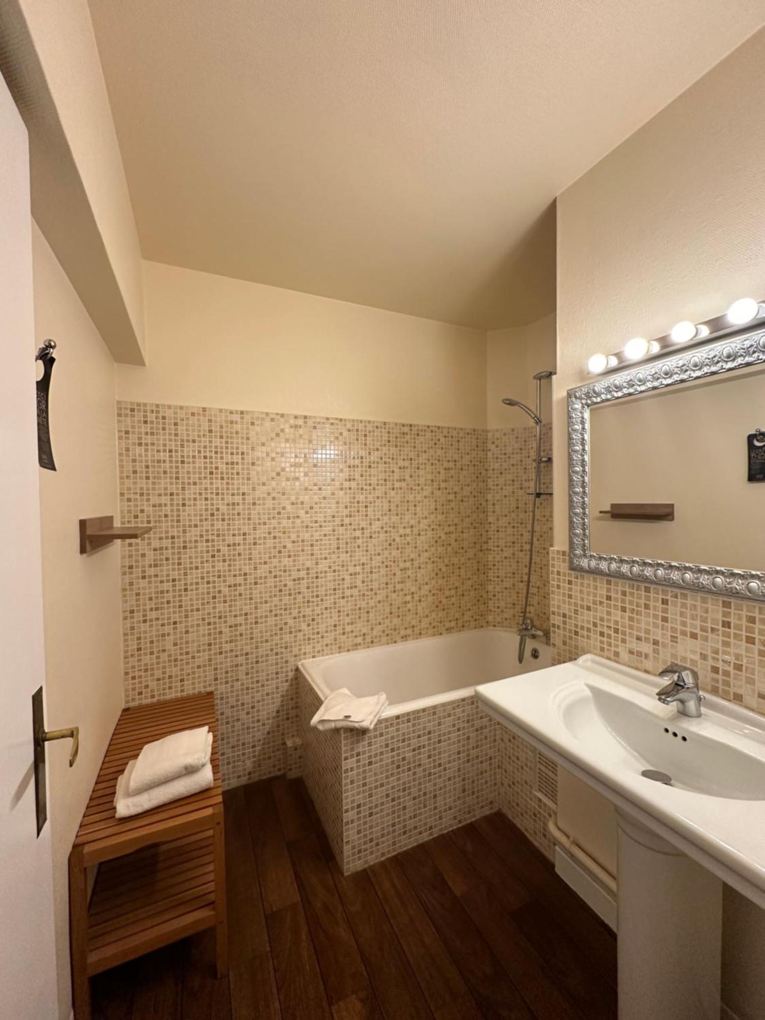 The Originals City, Hotel Napoleon, La Roche-Sur-Yon Ruang foto