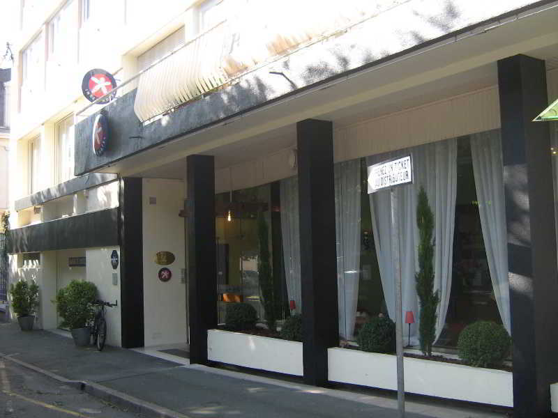 The Originals City, Hotel Napoleon, La Roche-Sur-Yon Bagian luar foto