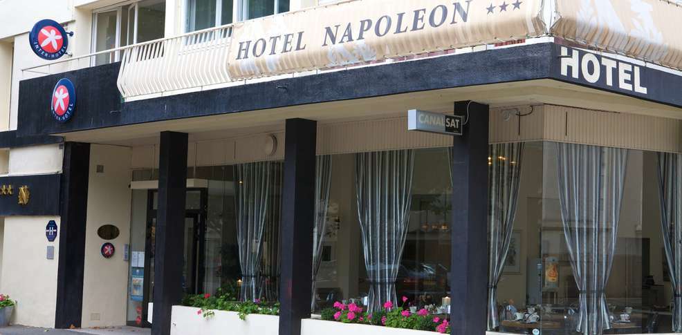The Originals City, Hotel Napoleon, La Roche-Sur-Yon Bagian luar foto